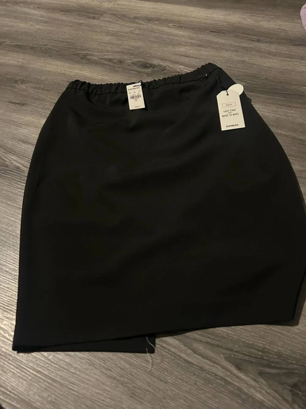 Express Black Elastic-Waist Pencil Skirt - Picture 5 of 5